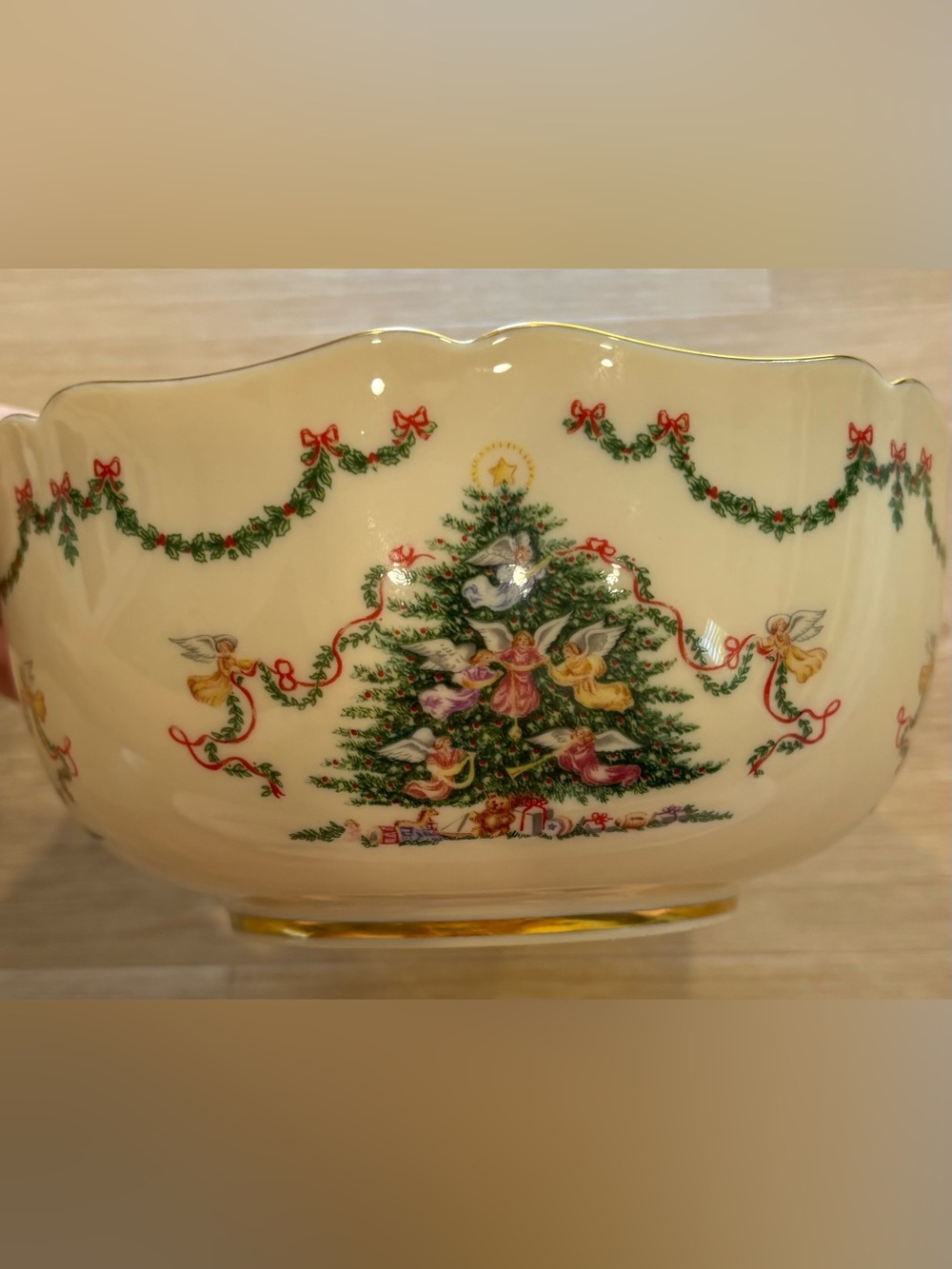 Perfect condition Lenox “Joys of Christmas” serving bowl